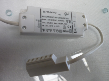 LED Konverter 24V(DC) 15W mit AMP Verteiler